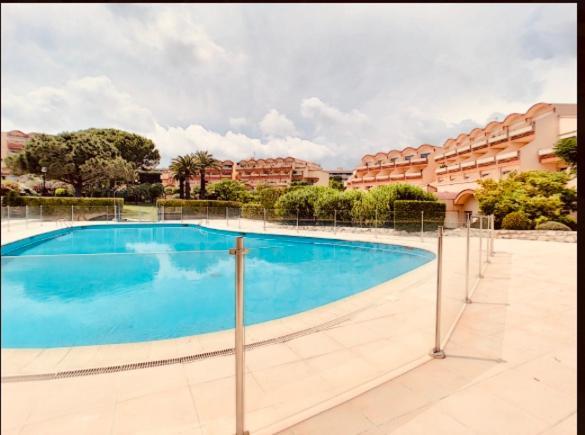 Antibes Secured Parc Velusine With Private Parking, Terrace, Pools And Tennis Courts. ภายนอก รูปภาพ